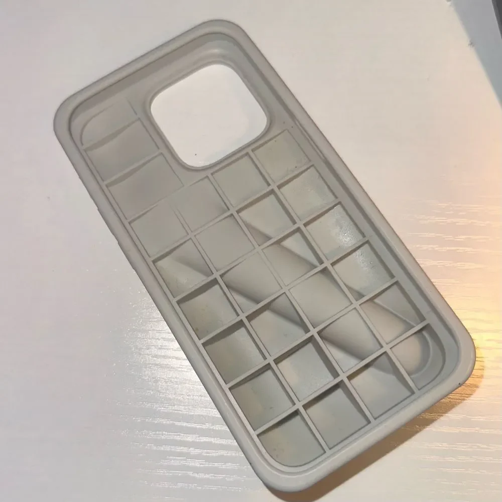 Rhode IPhone 14 Pro Lip Case Phone Case Gray